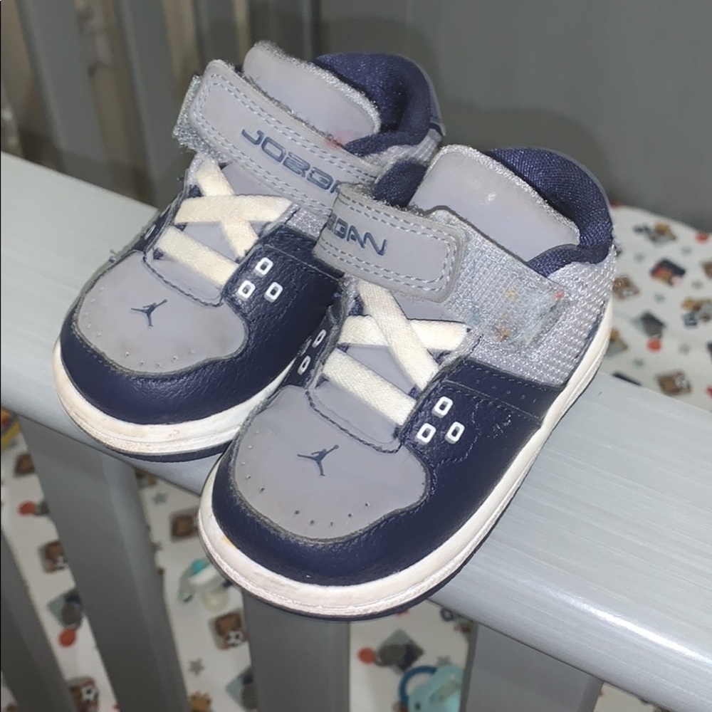 2 paisa of shoes. Jordan’s and Walmart brand